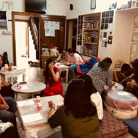 Doodle Rack Hostel Jaipur Bagian luar foto