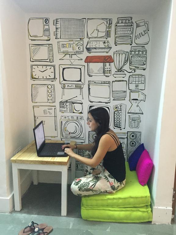 Doodle Rack Hostel Jaipur Bagian luar foto