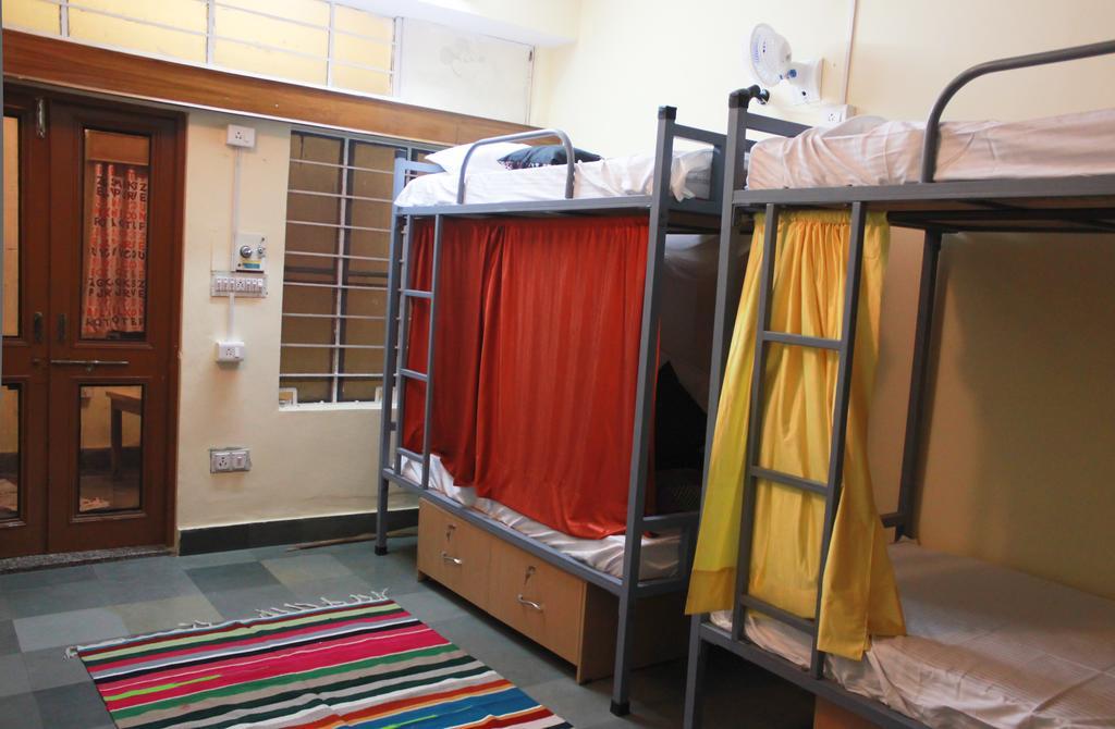 Doodle Rack Hostel Jaipur Bagian luar foto