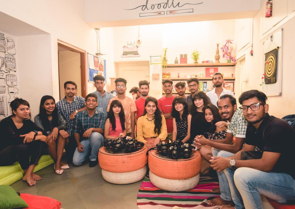 Doodle Rack Hostel Jaipur Bagian luar foto