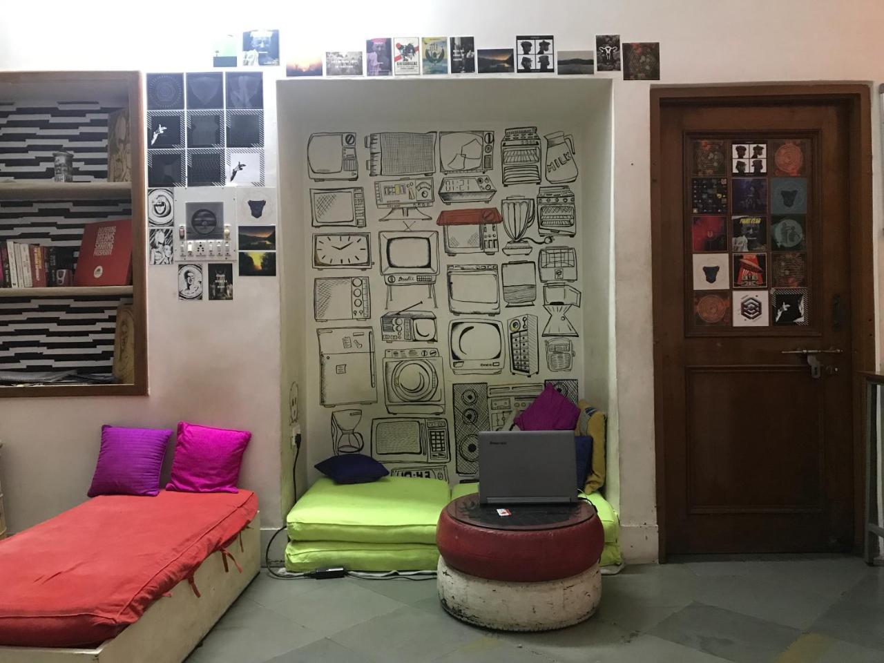 Doodle Rack Hostel Jaipur Bagian luar foto