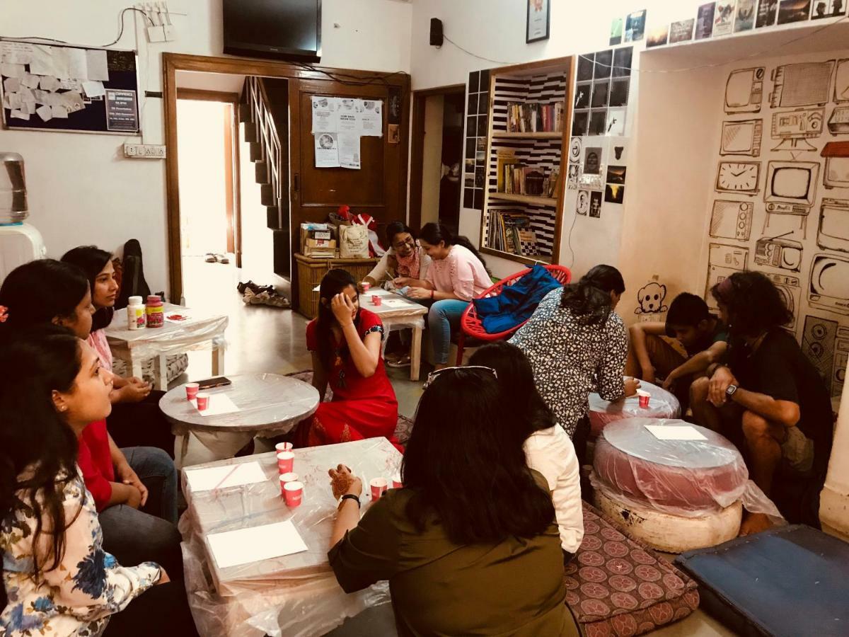 Doodle Rack Hostel Jaipur Bagian luar foto